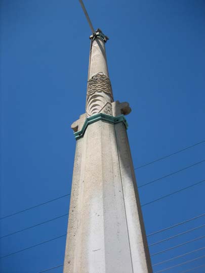 deco pole